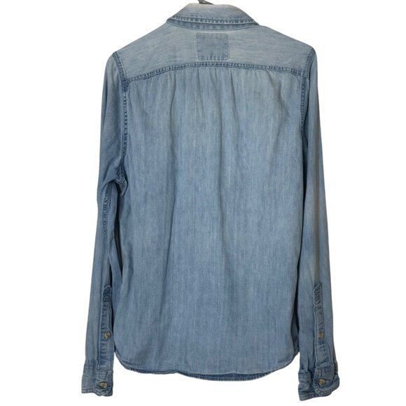 Abercrombie & Fitch Men’s M Muscle Fit Denim Shirt Button Front Light Wash Y2K - Picture 2 of 8